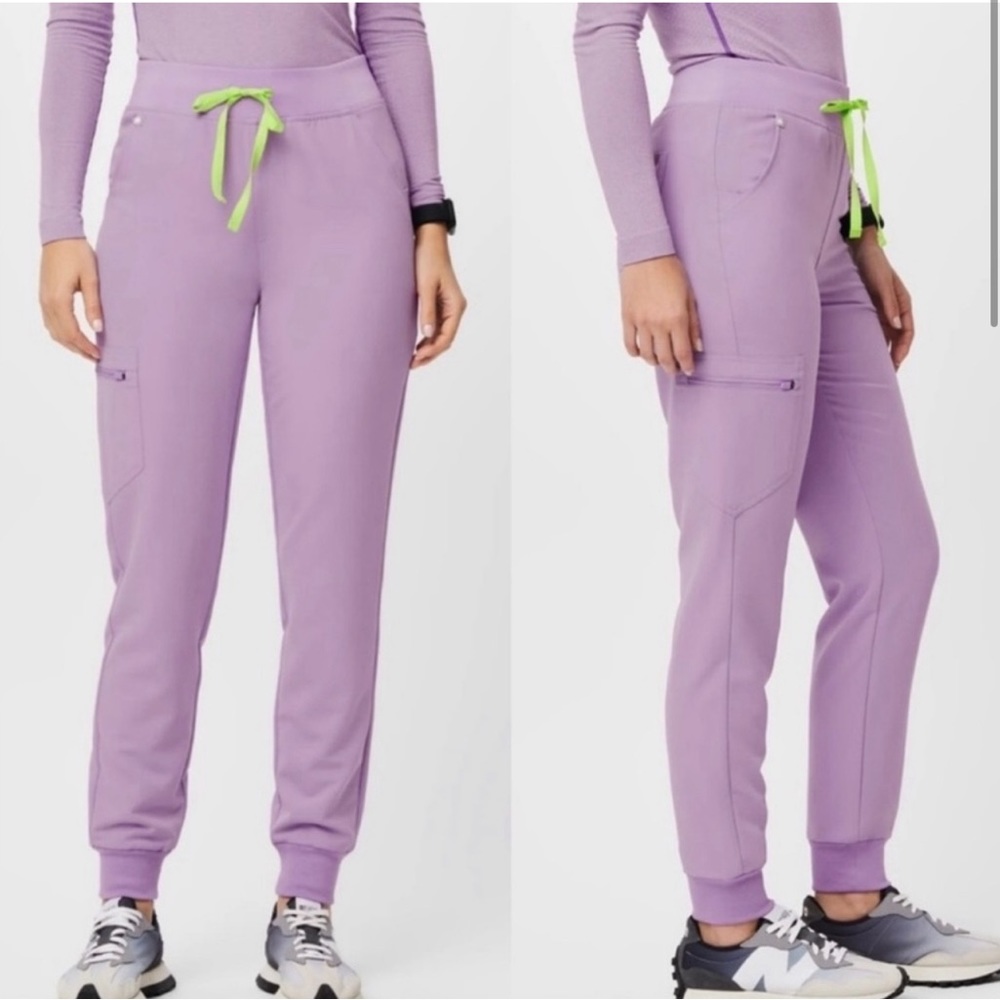Figs lavender Dew jogger pants medium - petite